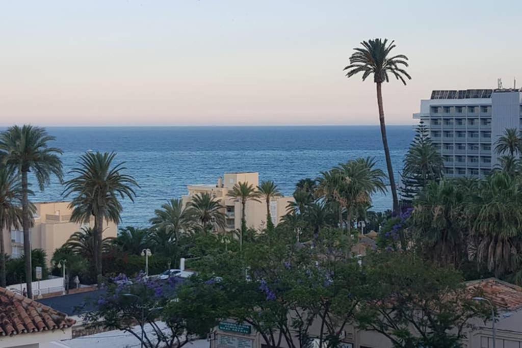 ベナルマデナApartamento Junto Al Mar En Puerto Marinaアパートメント エクステリア 写真