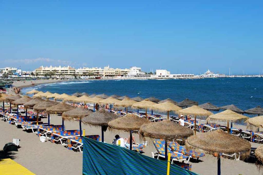 ベナルマデナApartamento Junto Al Mar En Puerto Marinaアパートメント エクステリア 写真