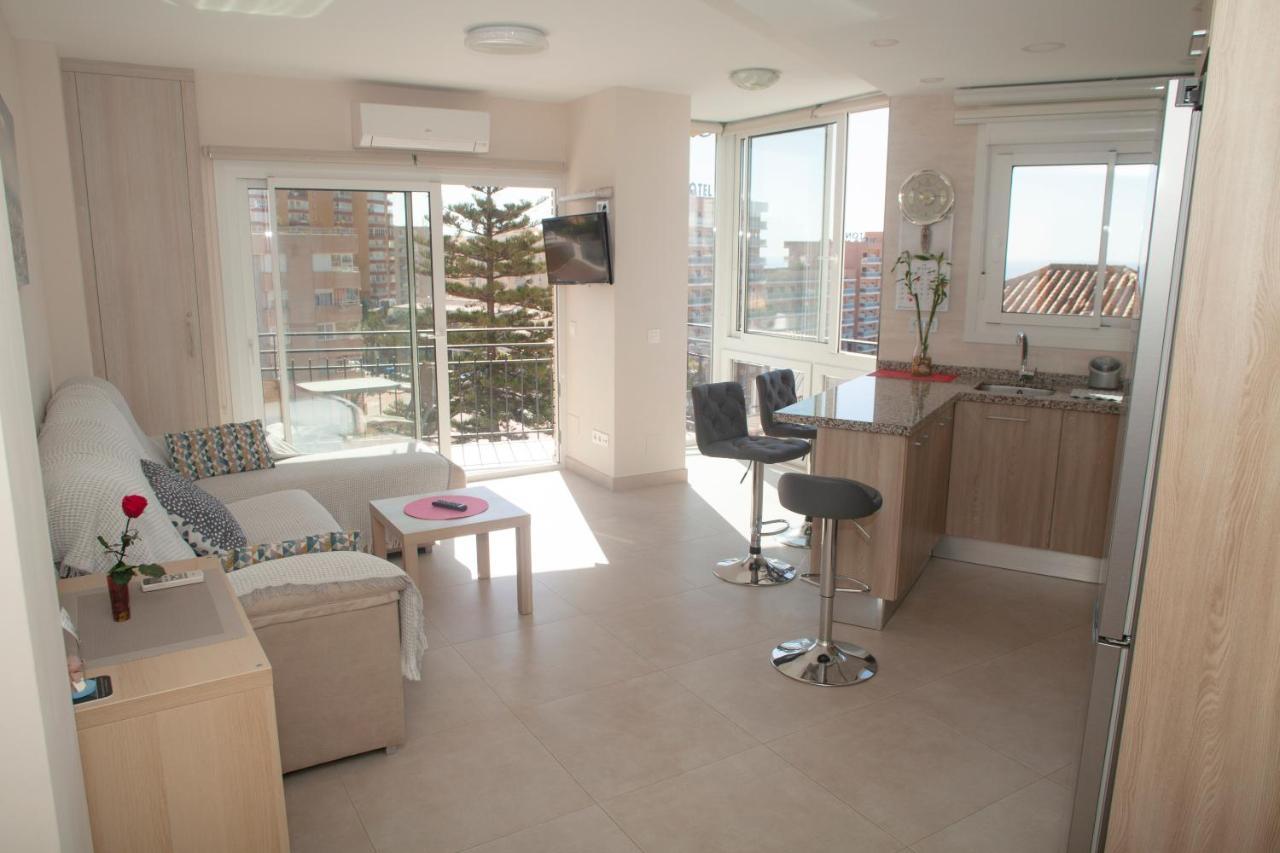 ベナルマデナApartamento Junto Al Mar En Puerto Marinaアパートメント エクステリア 写真